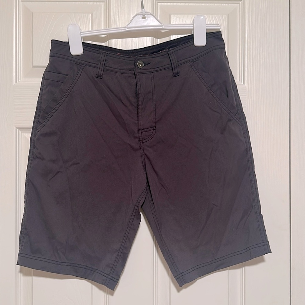 Men’s Prana shorts